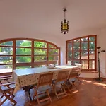 Hébergement de vacances With Private Pool In Fanusa